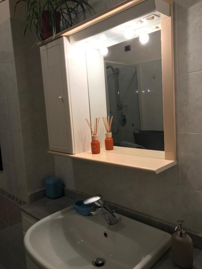 La Casa Del Melograno Daire Alba  Dış mekan fotoğraf