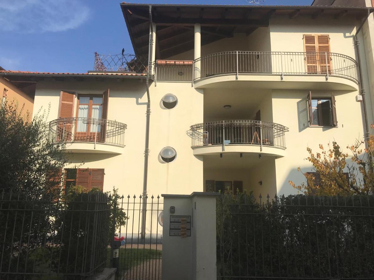 La Casa Del Melograno Daire Alba  Dış mekan fotoğraf