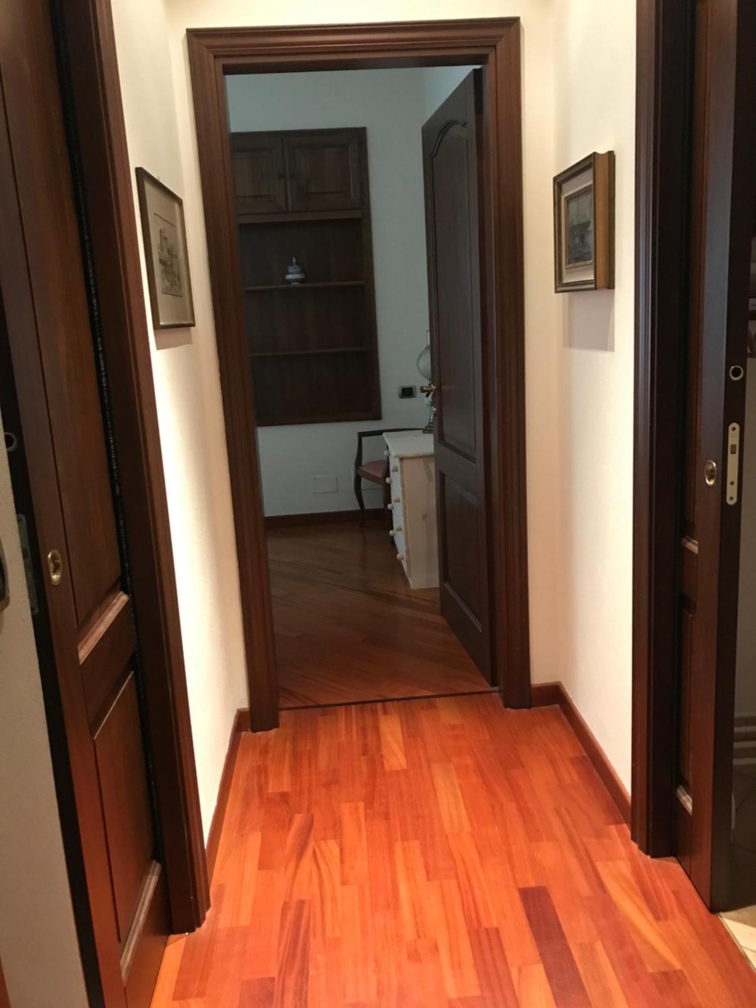 La Casa Del Melograno Daire Alba  Dış mekan fotoğraf